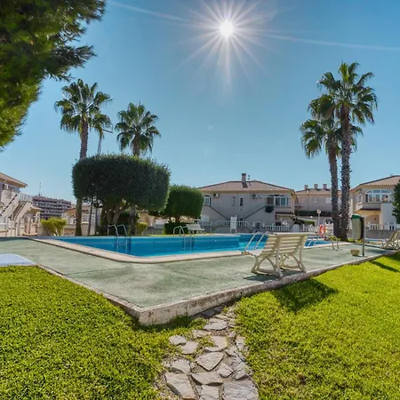 Sea View Apartments, Torrevieja, La Mata トレビエハ