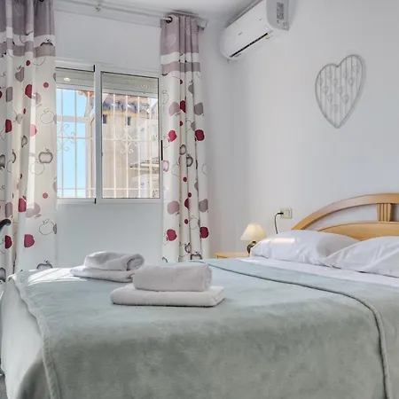 Sea View Apartments, Torrevieja, La Mata アパート *