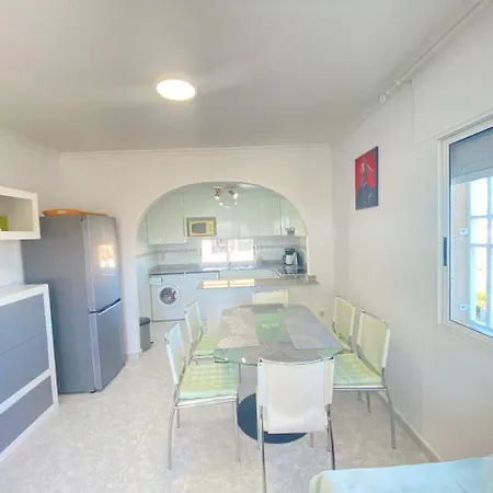 Apartamento Sea View Apartments, Torrevieja, La Mata *